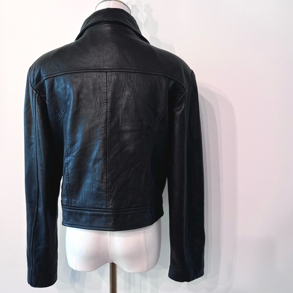 Vintage New York CLASSICS black leather jacket
size: Small - Picture 8 of 16